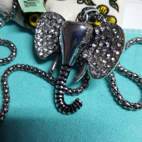 Creature Couture Elephant Necklace in 26 inch silverton. - Picture 5 of 5
